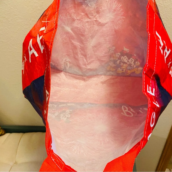 ⭐️ AMERICAN EAGLE X DISNEY LARGE REUSABLE SHOPPING TOTE - Picture 7 of 9